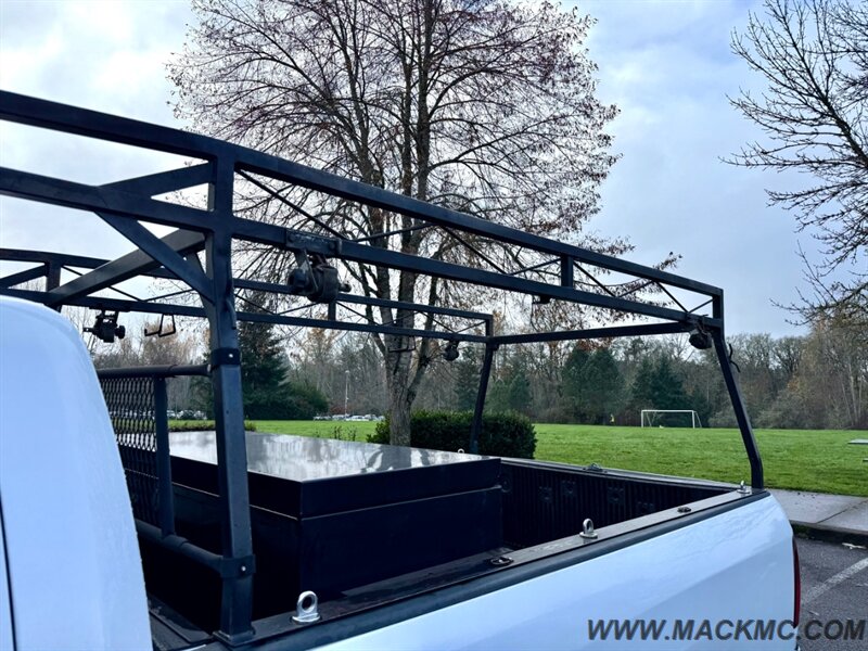 2017 RAM 1500 SLT v8 Hemi 8FT Long Bed Rack Storage 4x4 - Photo 12 - Hillsboro, OR 97123