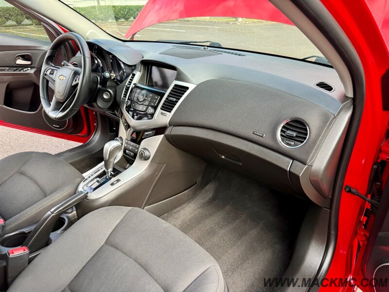 2015 Chevrolet Cruze 1LT Auto - Photo 2 - Hillsboro, OR 97123