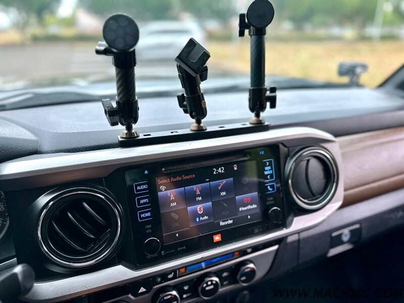 2016 Toyota Tacoma Limited 4x4  Lifted MT,s Bumpers Roof Rack   - Photo 30 - Hillsboro, OR 97123