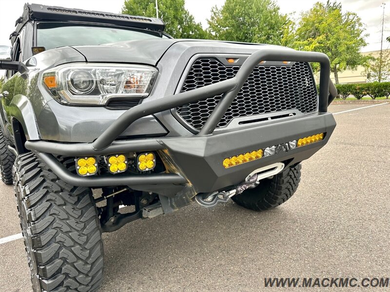 2016 Toyota Tacoma Limited 4x4  Lifted MT,s Bumpers Roof Rack   - Photo 11 - Hillsboro, OR 97123