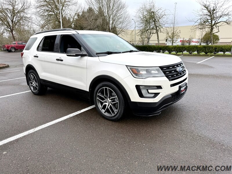 2016 Ford Explorer Sport AWD 3Rd Row Seating - Photo 5 - Hillsboro, OR 97123