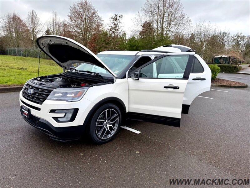 2016 Ford Explorer Sport AWD 3Rd Row Seating - Photo 26 - Hillsboro, OR 97123