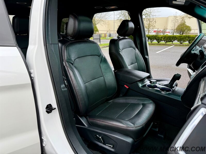 2016 Ford Explorer Sport AWD 3Rd Row Seating - Photo 17 - Hillsboro, OR 97123