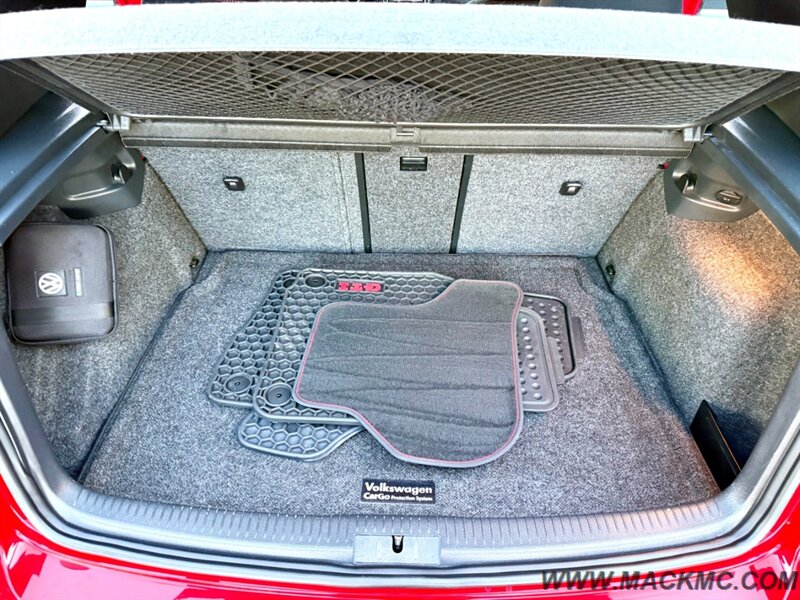 2013 Volkswagen GTI Base PZEV   - Photo 15 - Hillsboro, OR 97123