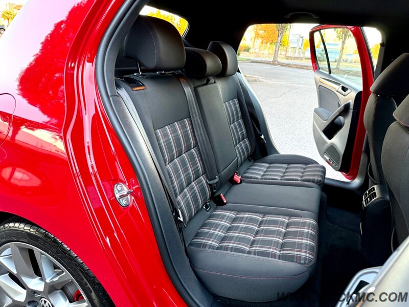 2013 Volkswagen GTI Base PZEV   - Photo 14 - Hillsboro, OR 97123