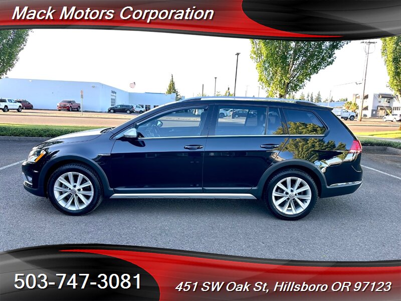 2017 Volkswagen Golf Alltrack TSI S 4Motion   - Photo 1 - Hillsboro, OR 97123