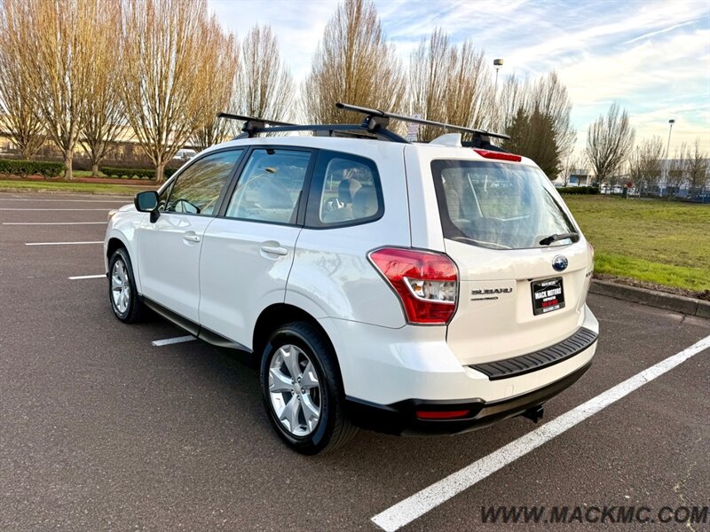 2016 Subaru Forester 2.5i AWD 1-Owner   - Photo 8 - Hillsboro, OR 97123