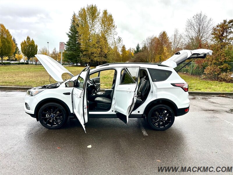 2017 Ford Escape SE Moonroof Heated Seats AWD   - Photo 31 - Hillsboro, OR 97123