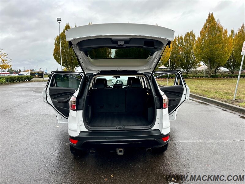 2017 Ford Escape SE Moonroof Heated Seats AWD   - Photo 29 - Hillsboro, OR 97123