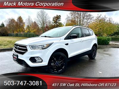 2017 Ford Escape SE Moonroof Heated Seats AWD  