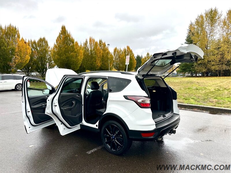 2017 Ford Escape SE Moonroof Heated Seats AWD   - Photo 30 - Hillsboro, OR 97123