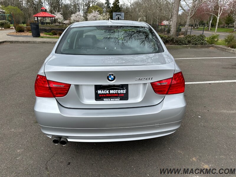 2011 BMW 328i xDrive   - Photo 9 - Hillsboro, OR 97123