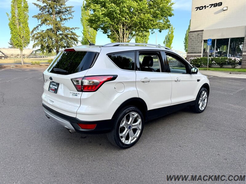 2017 Ford Escape Titanium Leather Navi Back Up Camera AWD - Photo 6 - Hillsboro, OR 97123
