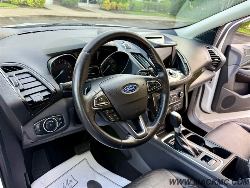 2017 Ford Escape Titanium Leather Navi Back Up Camera AWD - Photo 11 - Hillsboro, OR 97123