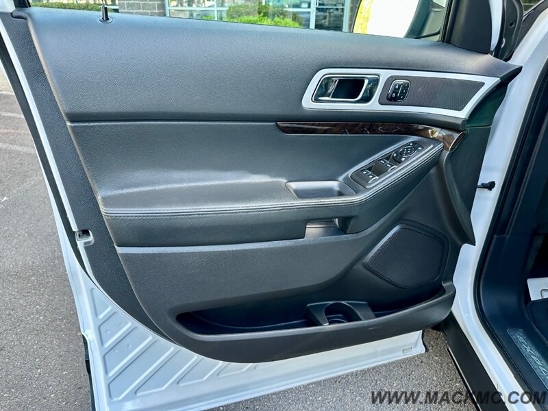 2012 Ford Explorer Limited 88K Low Miles Brand New Tires 3RD Row   - Photo 29 - Hillsboro, OR 97123