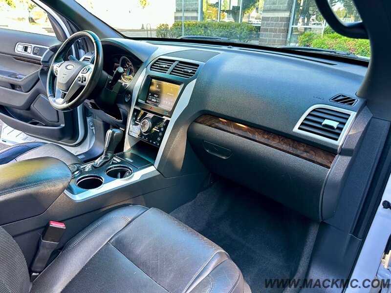 2012 Ford Explorer Limited 88K Low Miles Brand New Tires 3RD Row   - Photo 2 - Hillsboro, OR 97123