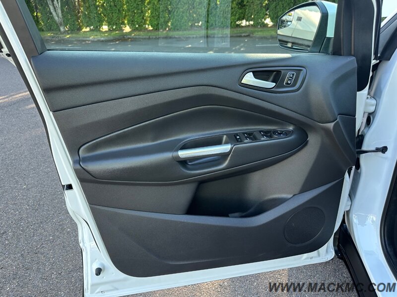 2018 Ford Escape SE AWD 1-Owner Back Up Camera 28-MPG - Photo 22 - Hillsboro, OR 97123