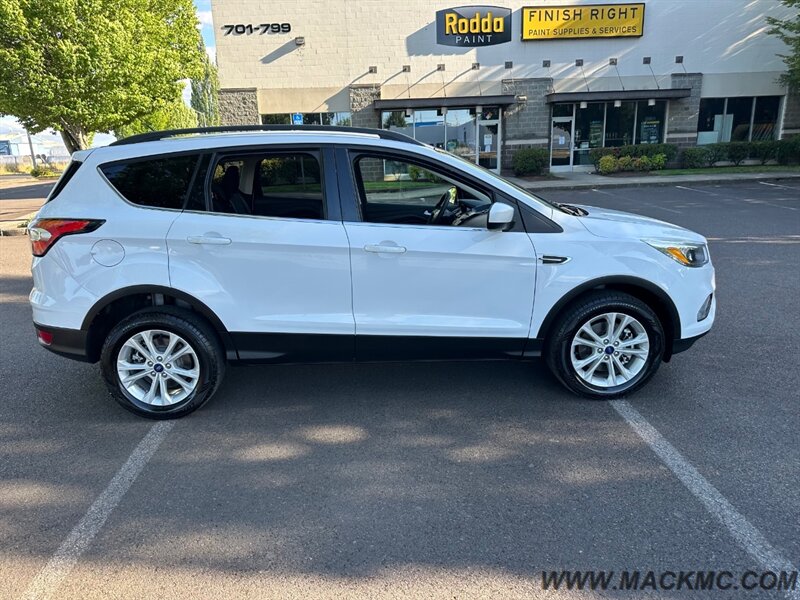 2018 Ford Escape SE AWD 1-Owner Back Up Camera 28-MPG - Photo 5 - Hillsboro, OR 97123