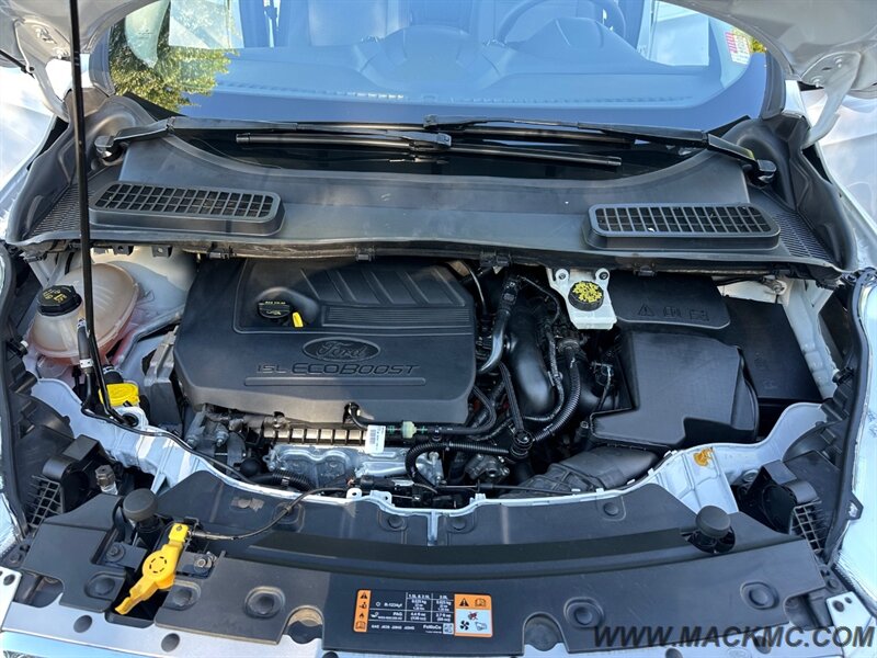2018 Ford Escape SE AWD 1-Owner Back Up Camera 28-MPG - Photo 21 - Hillsboro, OR 97123