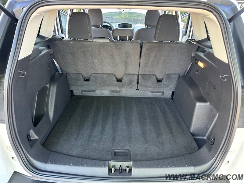 2018 Ford Escape SE AWD 1-Owner Back Up Camera 28-MPG - Photo 20 - Hillsboro, OR 97123