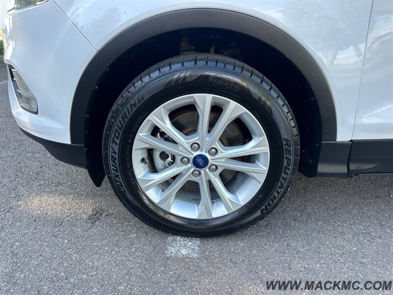 2018 Ford Escape SE AWD 1-Owner Back Up Camera 28-MPG - Photo 23 - Hillsboro, OR 97123