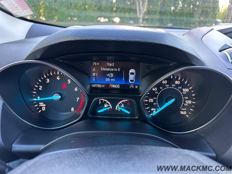 2018 Ford Escape SE AWD 1-Owner Back Up Camera 28-MPG - Photo 12 - Hillsboro, OR 97123