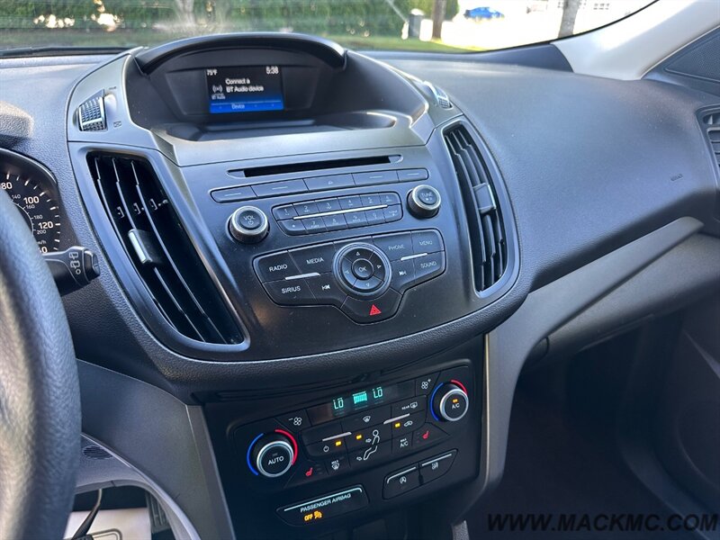 2018 Ford Escape SE AWD 1-Owner Back Up Camera 28-MPG - Photo 14 - Hillsboro, OR 97123