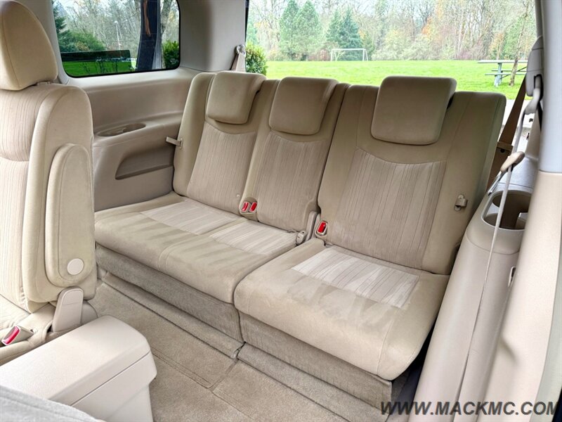 2012 Nissan Quest 3.5 SV 7-Passenger 2-owners Low Miles - Photo 22 - Hillsboro, OR 97123