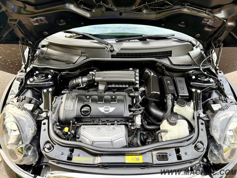 2014 MINI Clubman Cooper 6-Speed New Clutch 57K Low Miles - Photo 21 - Hillsboro, OR 97123