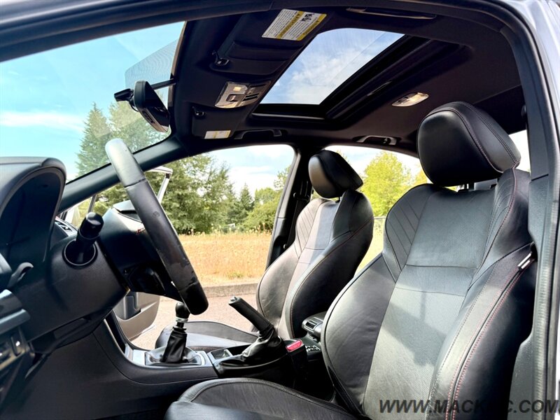 2017 Subaru WRX Limited 6-Speed Manual 69K Low Miles AWD   - Photo 11 - Hillsboro, OR 97123