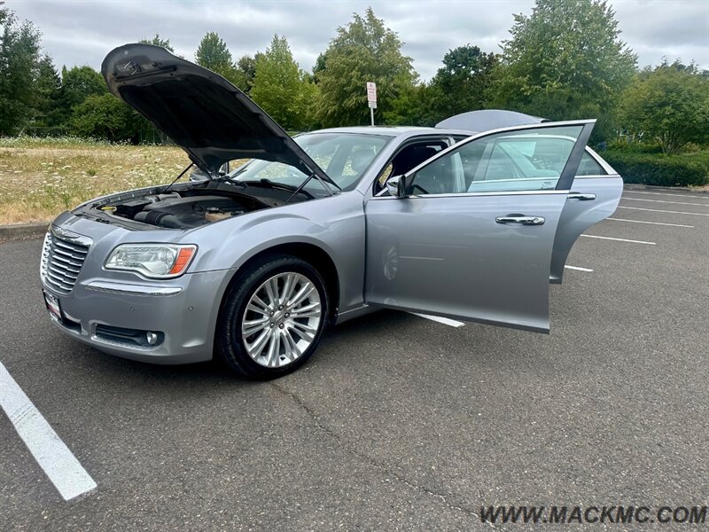 2011 Chrysler 300C Hemi 74k Low Miles - Photo 22 - Hillsboro, OR 97123