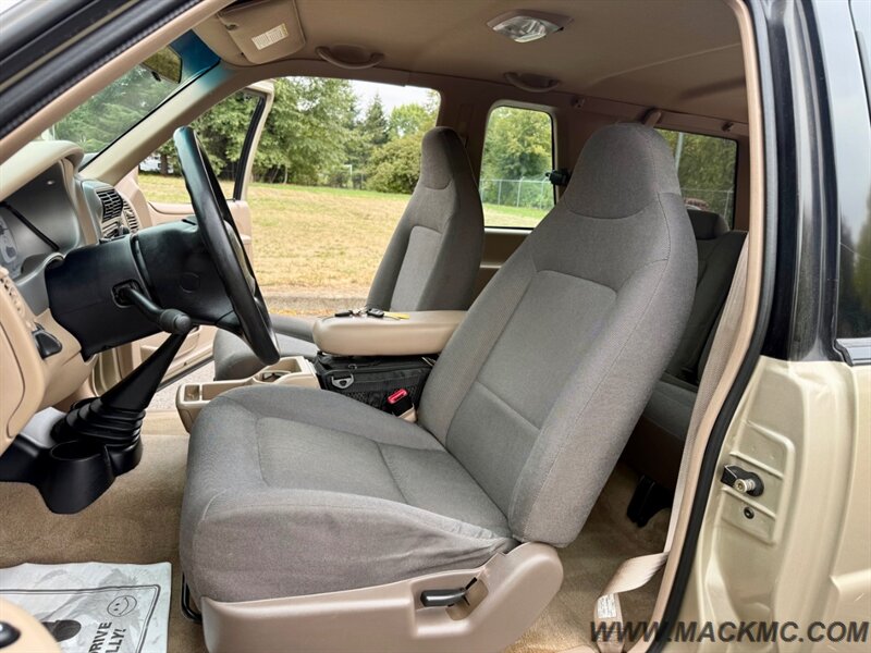 2002 Ford Explorer Sport Value - Photo 20 - Hillsboro, OR 97123