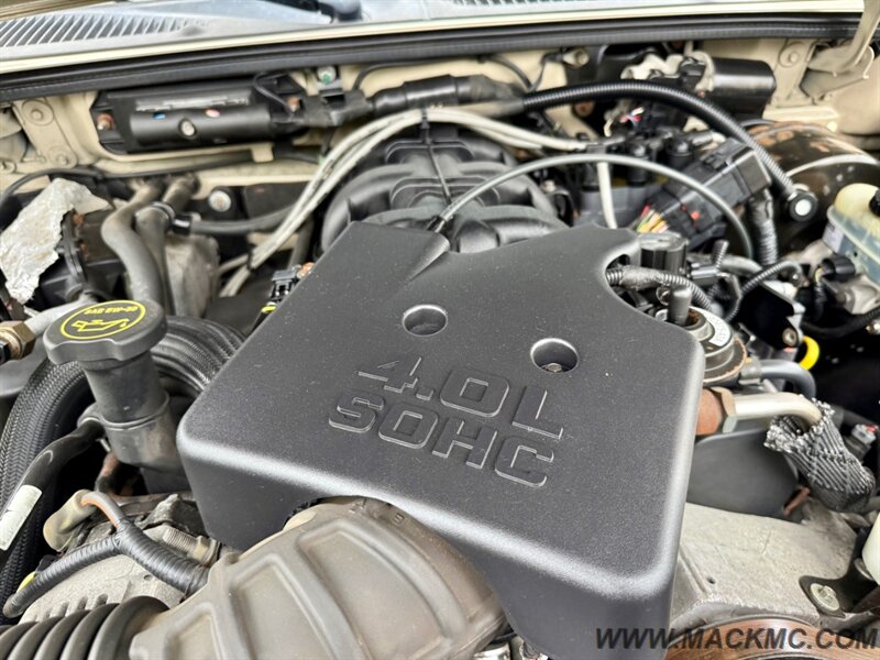2002 Ford Explorer Sport Value - Photo 12 - Hillsboro, OR 97123