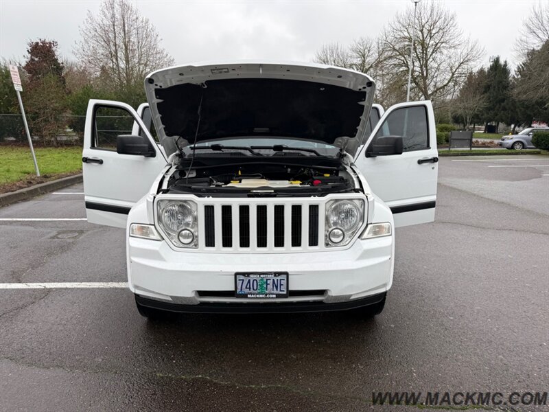 2012 Jeep Liberty Sport 4X4 93k Low Miles 21-MPG - Photo 21 - Hillsboro, OR 97123