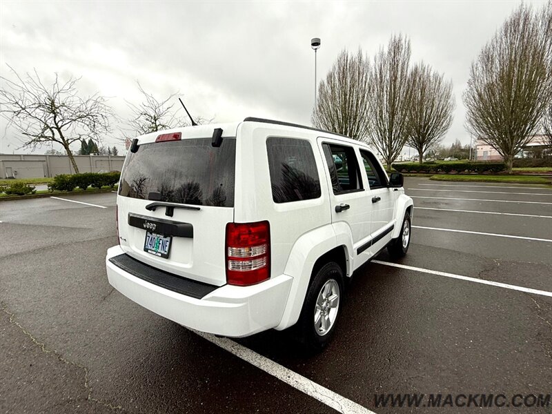 2012 Jeep Liberty Sport 4X4 93k Low Miles 21-MPG - Photo 7 - Hillsboro, OR 97123