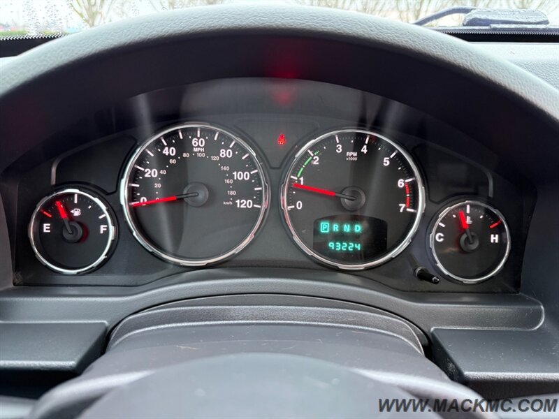 2012 Jeep Liberty Sport 4X4 93k Low Miles 21-MPG - Photo 11 - Hillsboro, OR 97123