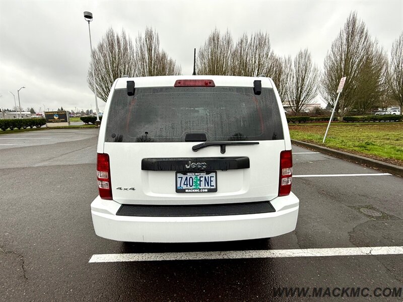 2012 Jeep Liberty Sport 4X4 93k Low Miles 21-MPG - Photo 8 - Hillsboro, OR 97123