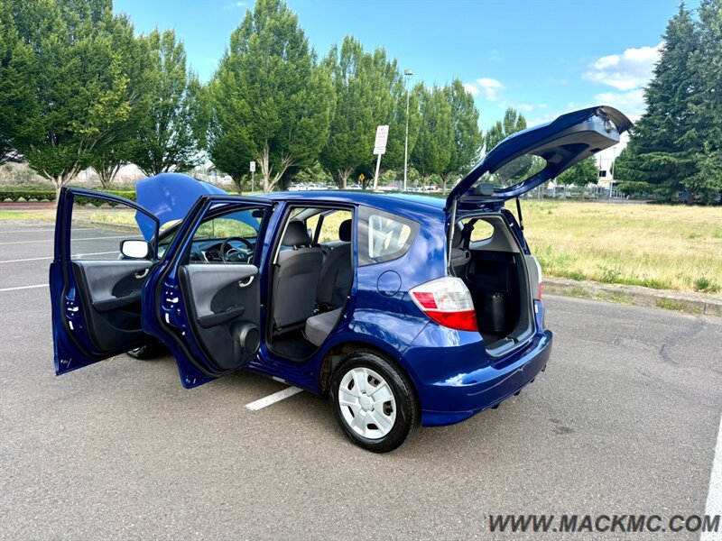2013 Honda Fit Hatch Automatic 62K Low Miles 1-Owner - Photo 28 - Hillsboro, OR 97123