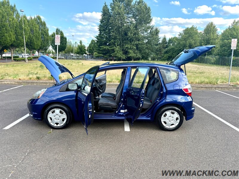 2013 Honda Fit Hatch Automatic 62K Low Miles 1-Owner - Photo 27 - Hillsboro, OR 97123