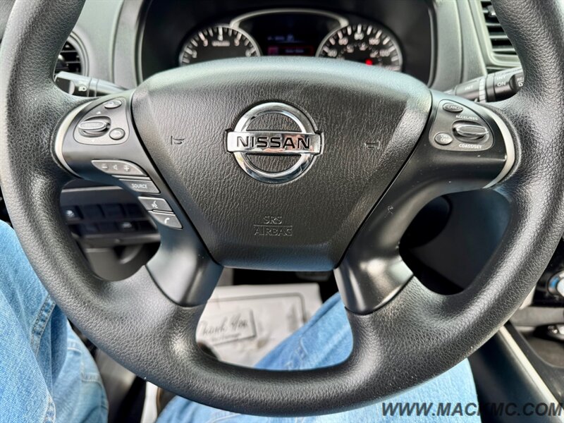 2017 Nissan Pathfinder S   - Photo 13 - Hillsboro, OR 97123