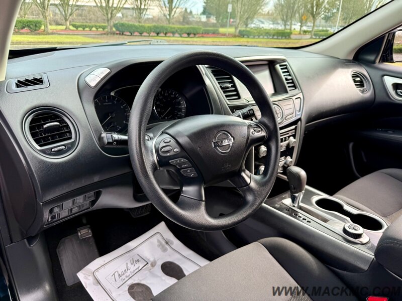 2017 Nissan Pathfinder S   - Photo 12 - Hillsboro, OR 97123