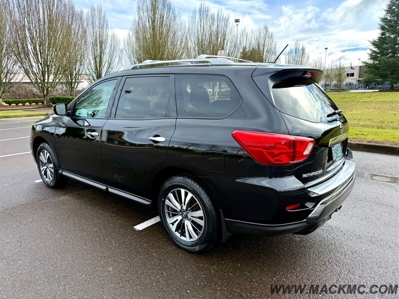 2017 Nissan Pathfinder S   - Photo 10 - Hillsboro, OR 97123