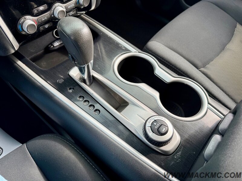 2017 Nissan Pathfinder S   - Photo 17 - Hillsboro, OR 97123