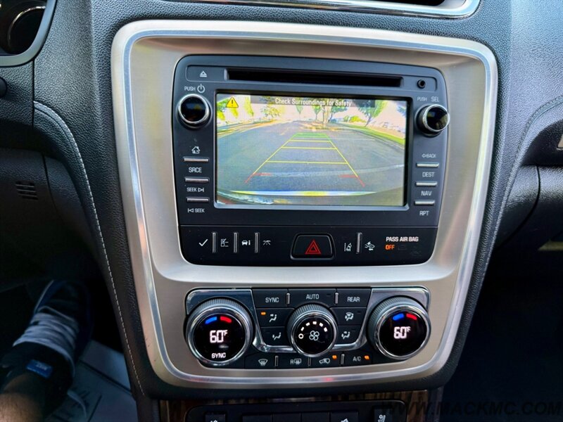 2016 GMC Acadia Denali Dual Roof 3RD Row Seat Back Up camera - Photo 14 - Hillsboro, OR 97123