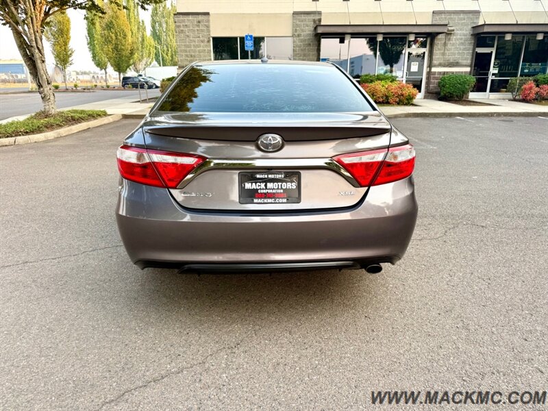 2015 Toyota Camry XSE 1-Owner Leather Moonroof Low Miles - Photo 8 - Hillsboro, OR 97123