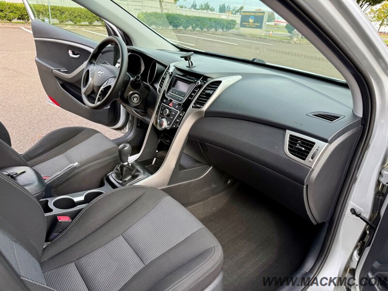 2013 Hyundai ELANTRA GT 6-Speed Manual 63K Low Miles 37-MPG - Photo 2 - Hillsboro, OR 97123