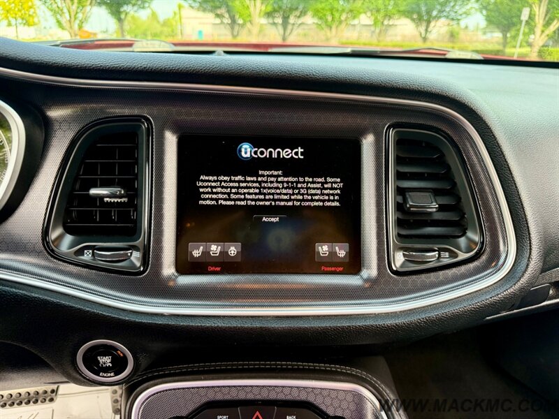 2015 Dodge Challenger SXT Plus Leather Back Up Camera Low Miles - Photo 15 - Hillsboro, OR 97123