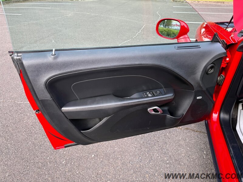 2015 Dodge Challenger SXT Plus Leather Back Up Camera Low Miles - Photo 22 - Hillsboro, OR 97123