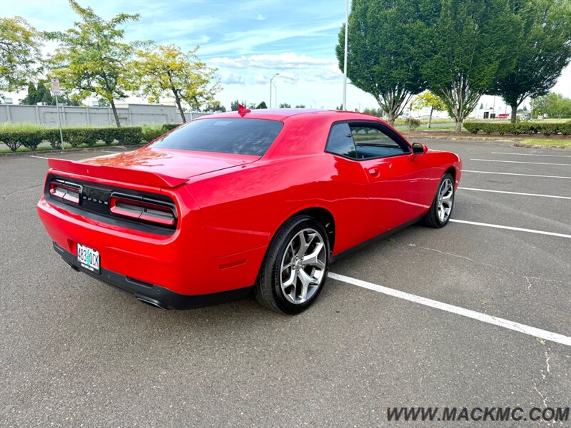 2015 Dodge Challenger SXT Plus Leather Back Up Camera Low Miles - Photo 6 - Hillsboro, OR 97123