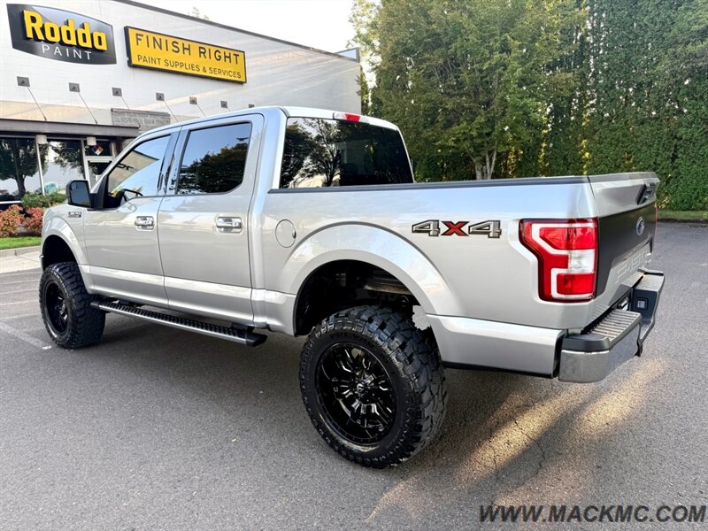 2020 Ford F-150 XLT Crew Cab Lifted 35's MT's Low Miles - Photo 10 - Hillsboro, OR 97123